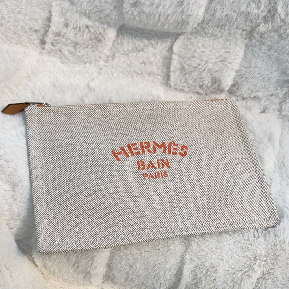 Brand New**Hermes small bain new yachting case - Picture 2 of 13